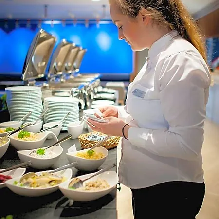 Grano Nowa Motlawa & Wellness ホテル 4*